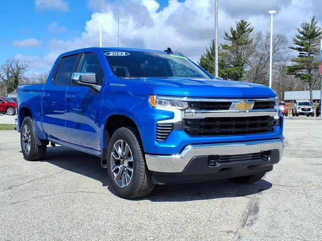 Used 2025 Chevrolet Silverado 1500 LT image 3
