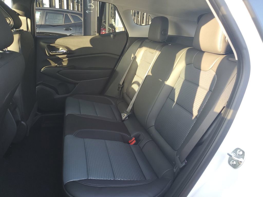 New 2026 Chevrolet Trax LT image 10