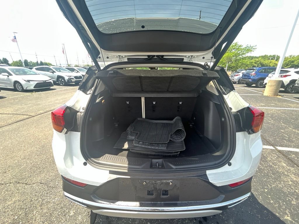 Used 2021 Buick Encore GX Essence w/ Experience Buick Package AWD/4WD image 14