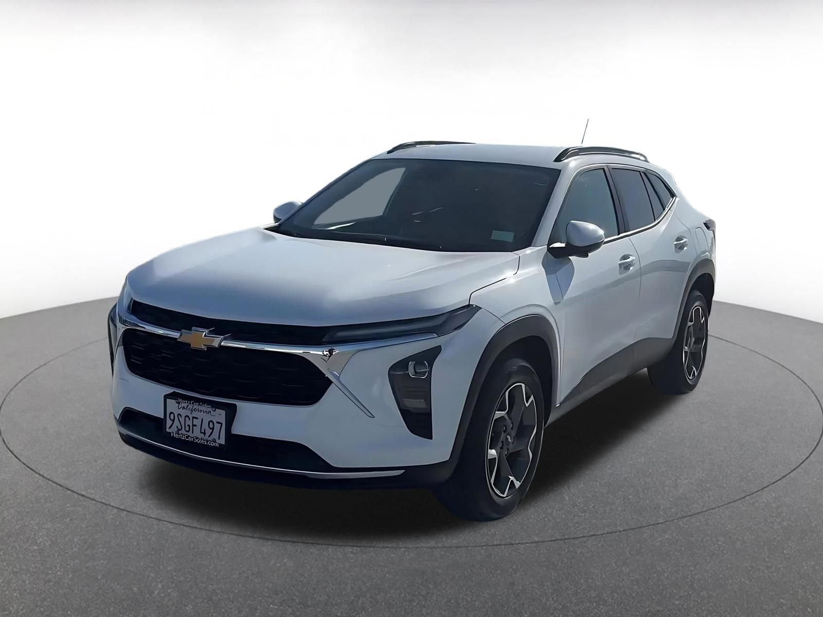 Used 2025 Chevrolet Trax LT FWD image 7