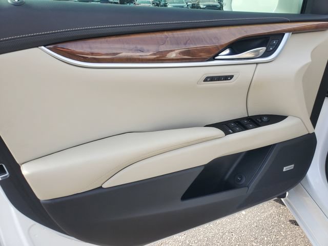 Used 2018 Cadillac XTS Luxury w/ Driver Awareness Package FWD image 12