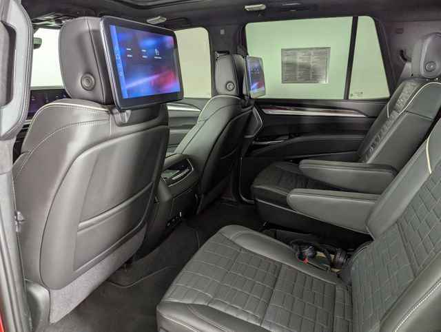 Used 2025 Cadillac Escalade V image 23