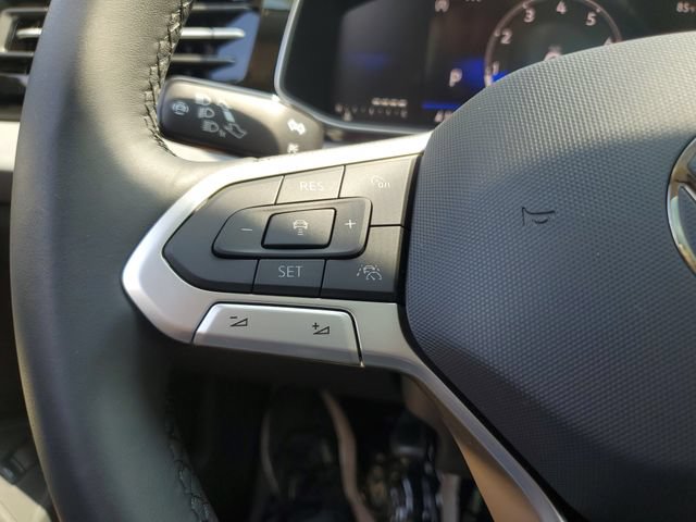 New 2026 Volkswagen Jetta SE FWD image 21