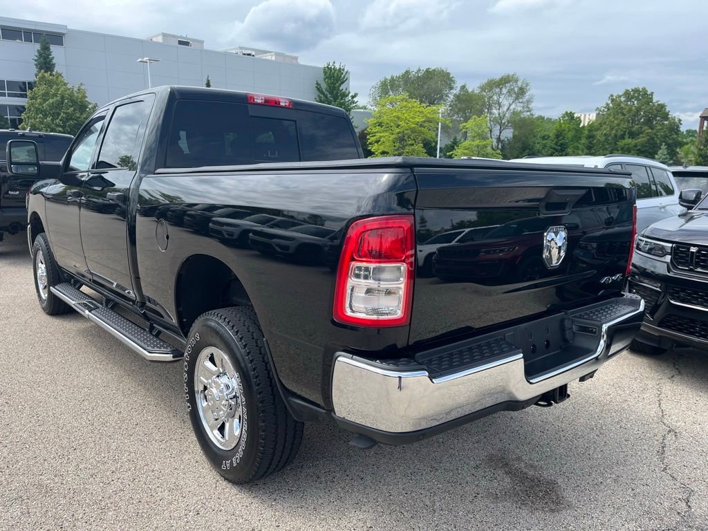 Used 2024 RAM 2500 Tradesman w/ Chrome Appearance Group AWD/4WD image 4