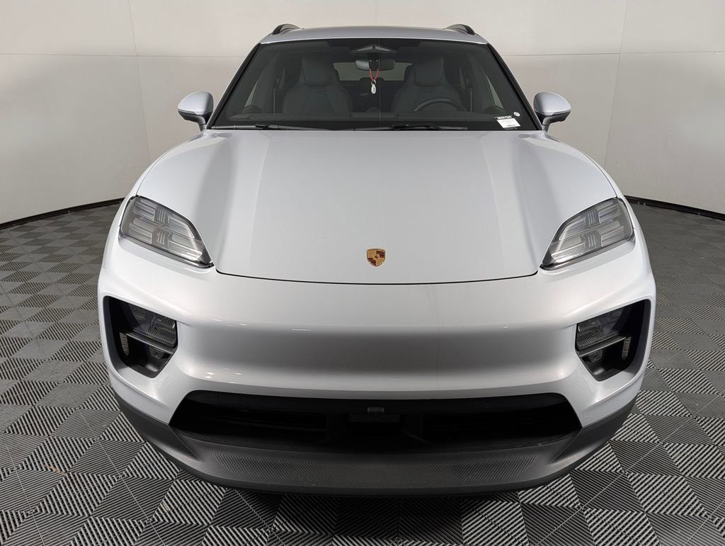 New 2026 Porsche Macan Electric image 10