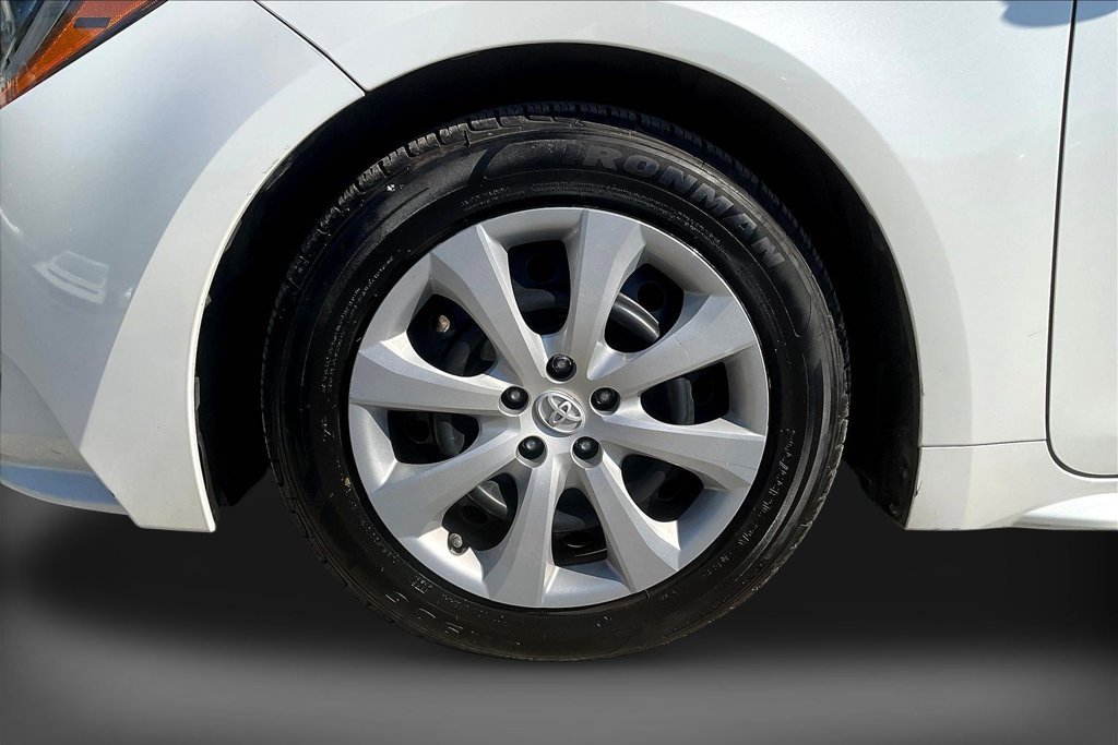 Used 2023 Toyota Corolla LE FWD image 31