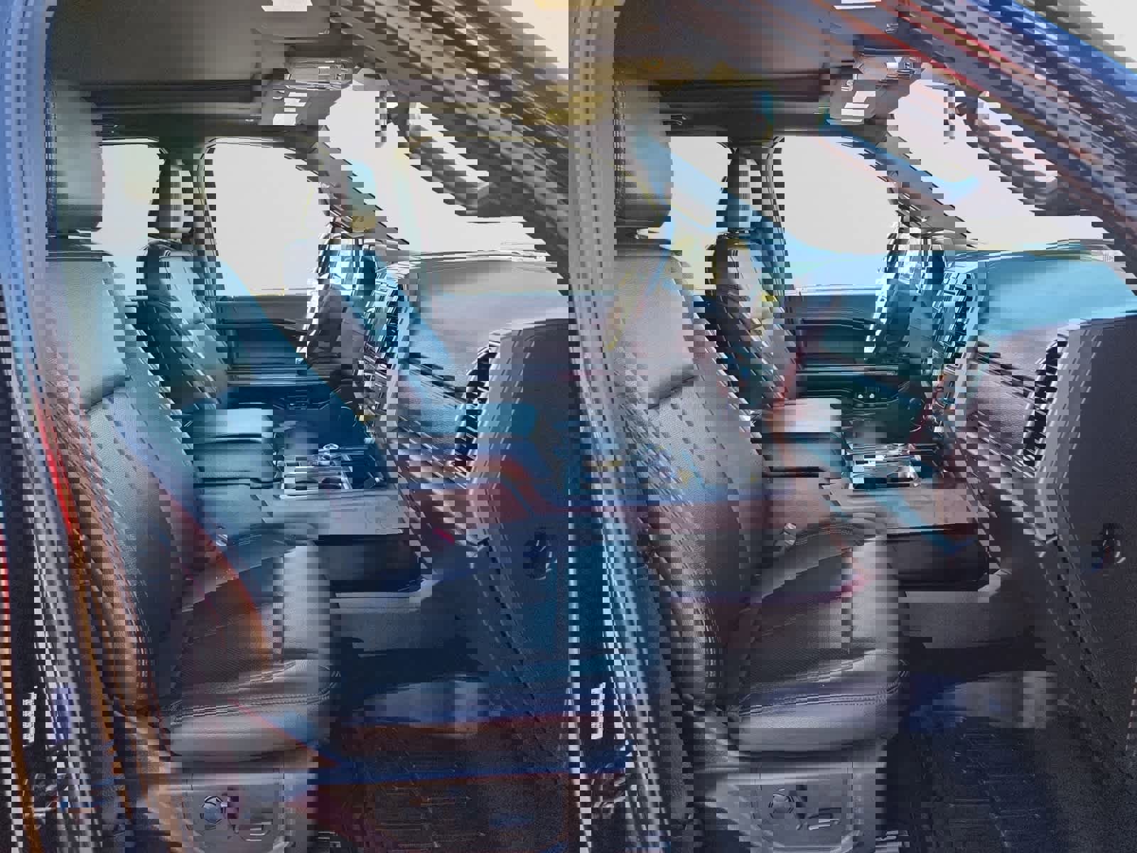 Used 2021 Ford Expedition XLT image 15