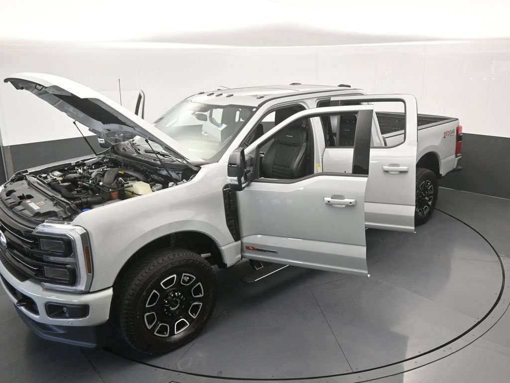 Used 2026 Ford F350 Platinum w/ FX4 Off-Road Package AWD/4WD image 80