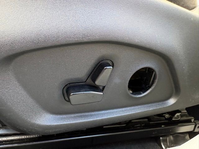 Used 2017 Jeep Compass Latitude w/ Popular Equipment Group image 26