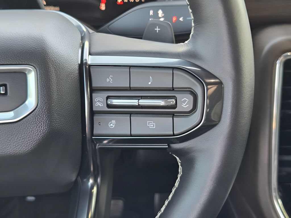 Used 2026 GMC Yukon Denali Ultimate AWD/4WD image 27