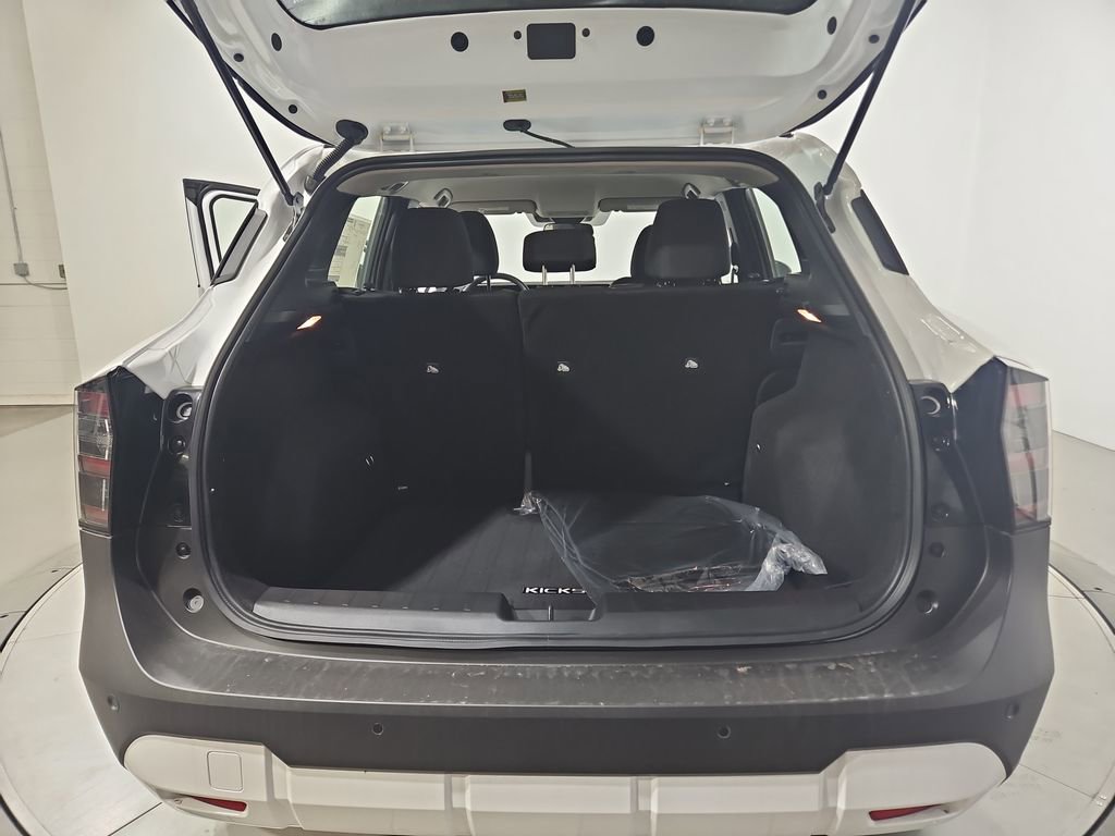 New 2026 Nissan Kicks S image 21