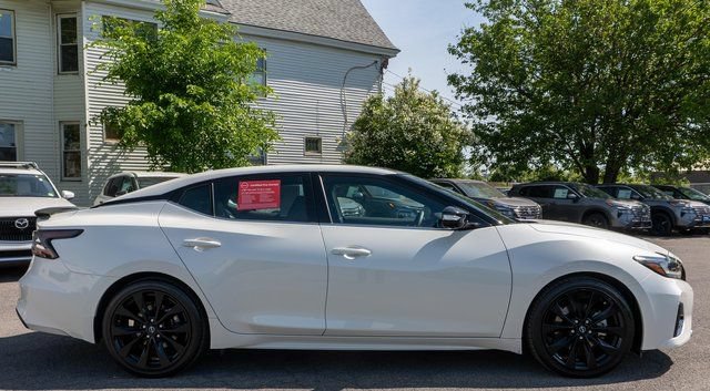 Certified 2023 Nissan Maxima SR w/ Sport Mat Group FWD image 6