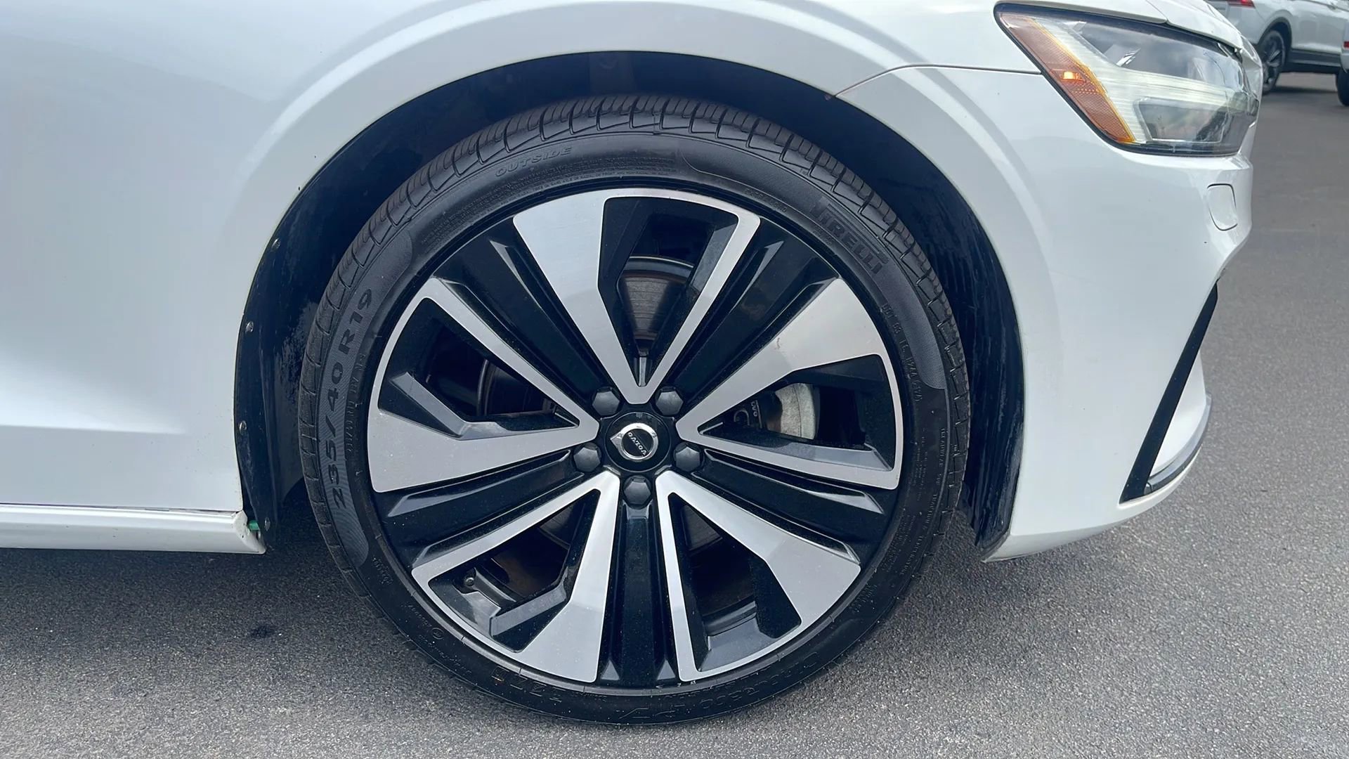 Used 2022 Volvo S60 B5 Momentum w/ Premium Package image 27