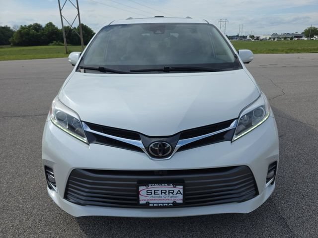 Used 2020 Toyota Sienna Limited Premium FWD image 16