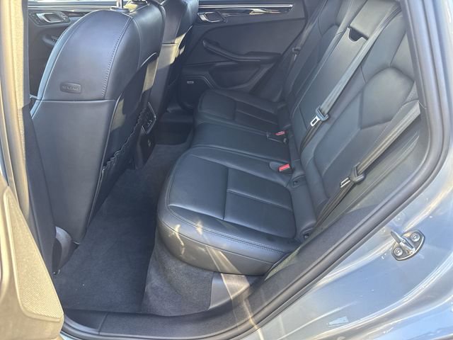 Used 2022 Porsche Macan AWD/4WD image 14