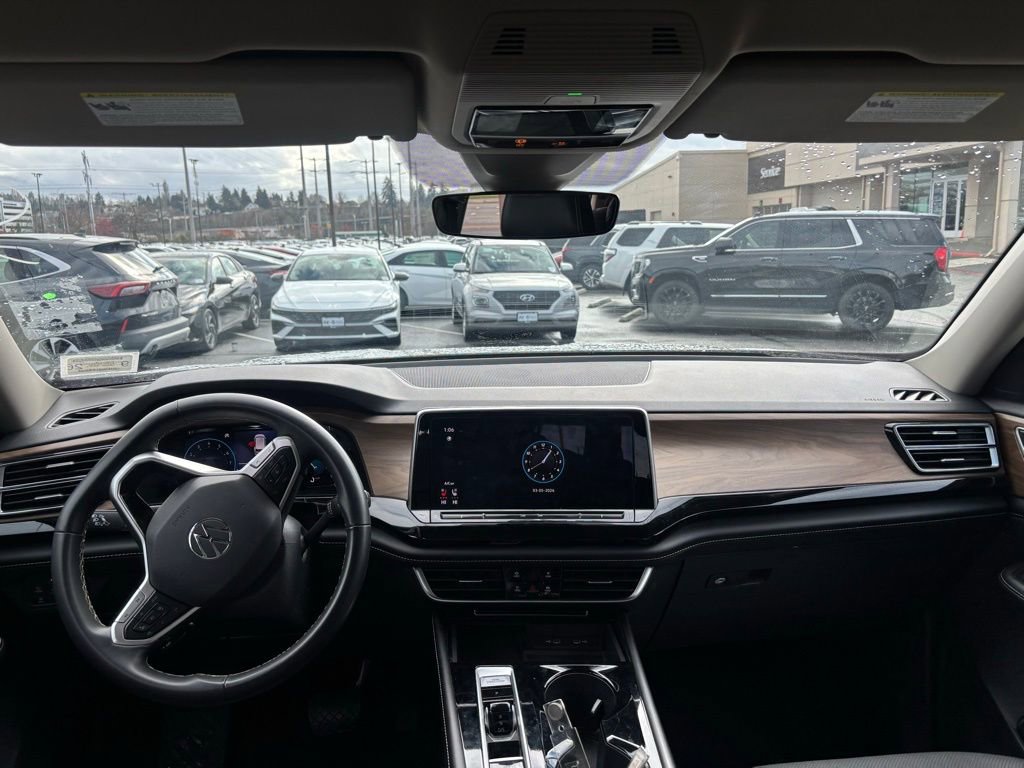 Used 2024 Volkswagen Atlas SE image 6