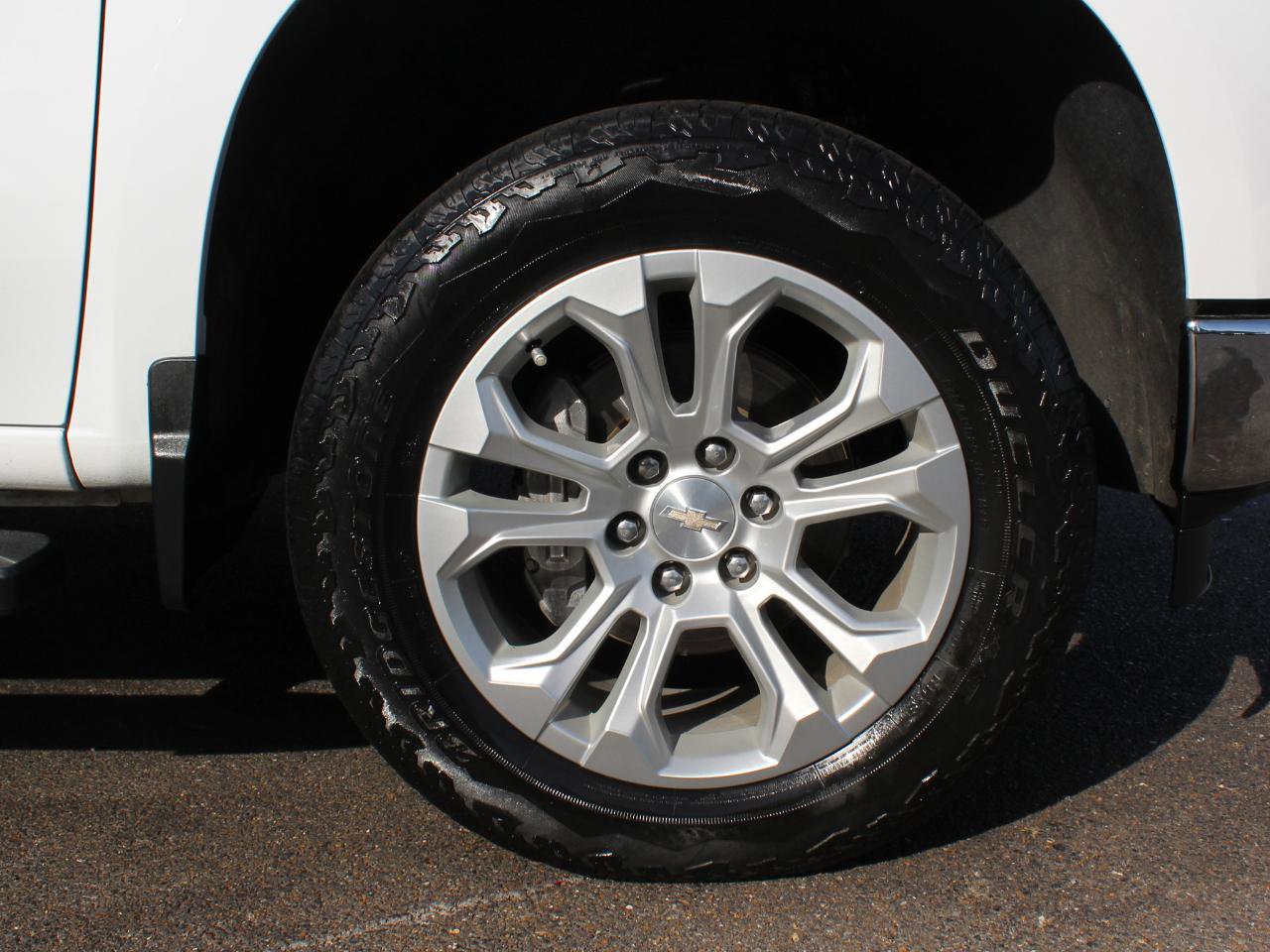 Used 2024 Chevrolet Silverado 1500 LTZ w/ Technology Package image 48