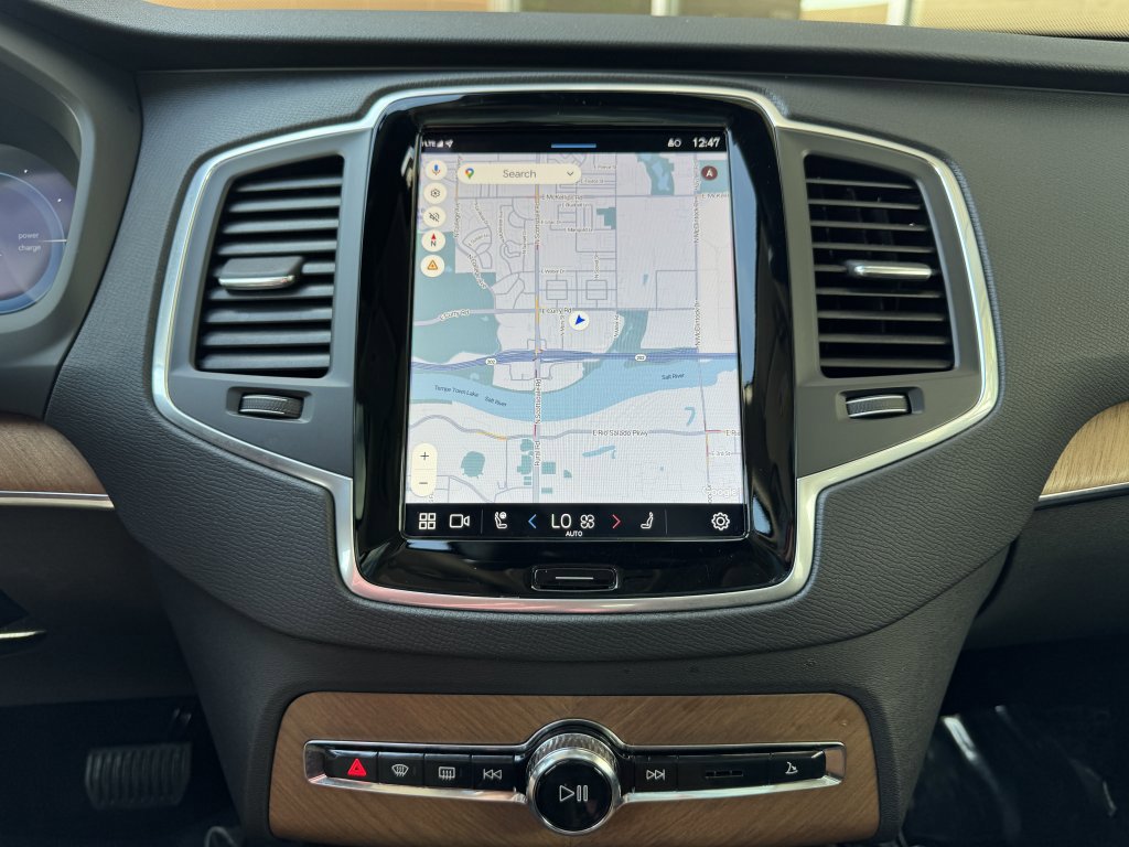 Used 2024 Volvo XC90 T8 Core w/ Protection Package Premier image 20