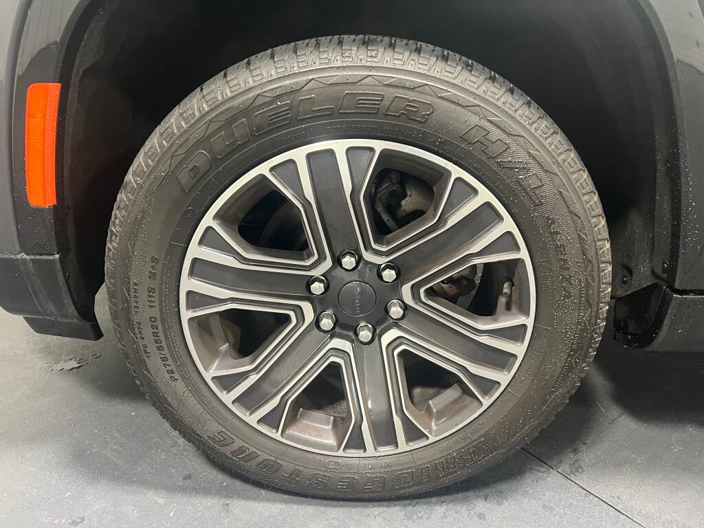 Used 2022 Jeep Wagoneer Series III w/ Flexible Seating Group image 16