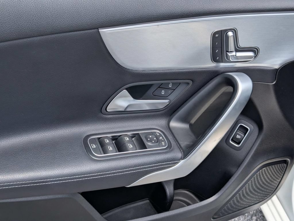 Used 2019 Mercedes-Benz A 220 image 12