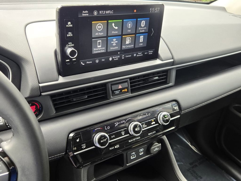 Certified 2025 Honda Pilot EX-L image 18