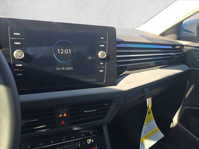 New 2026 Volkswagen Jetta SE FWD image 13
