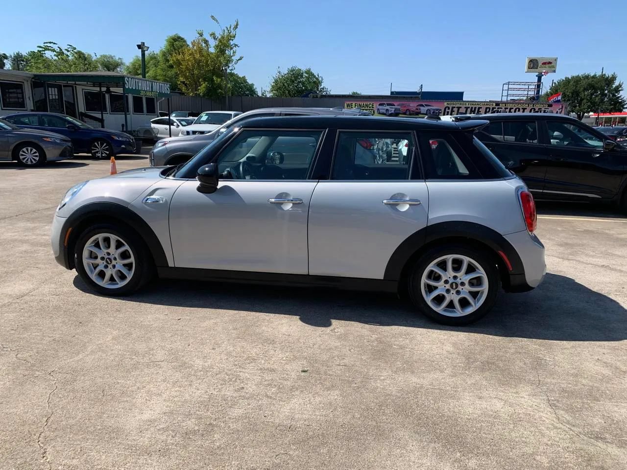 Used 2016 MINI Cooper S FWD image 8