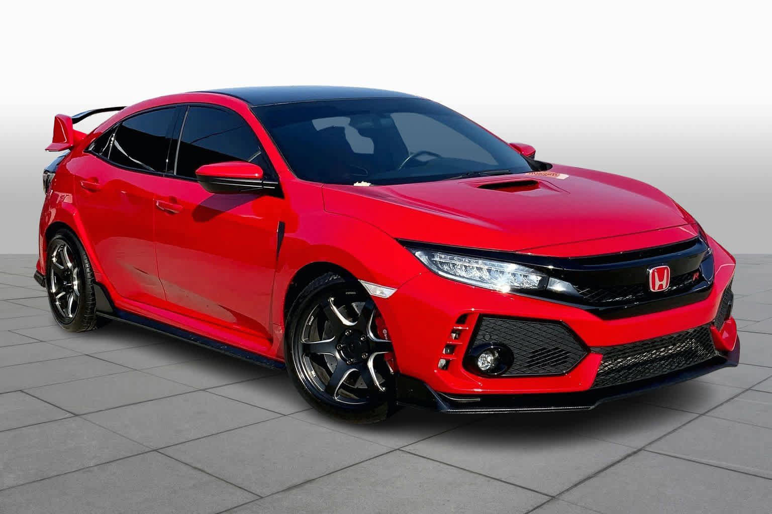 Used 2019 Honda Civic Type R image 3
