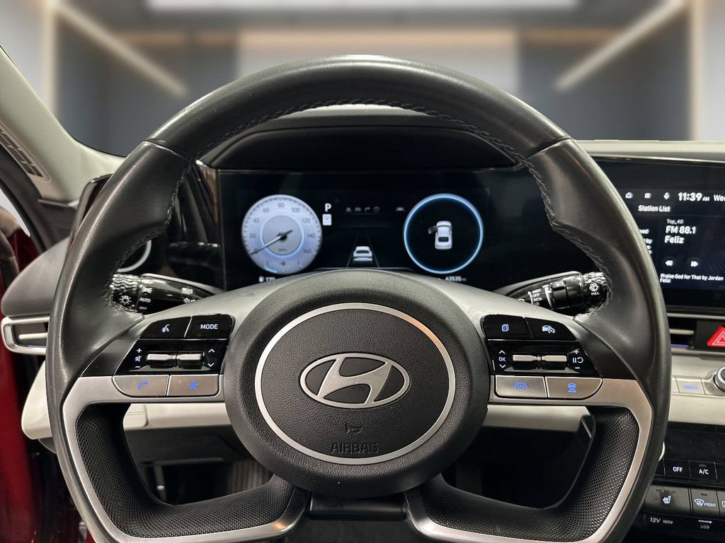 Certified 2024 Hyundai Elantra Limited FWD image 23