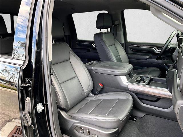 Used 2024 Chevrolet Silverado 2500 LTZ w/ LTZ Plus Package image 9