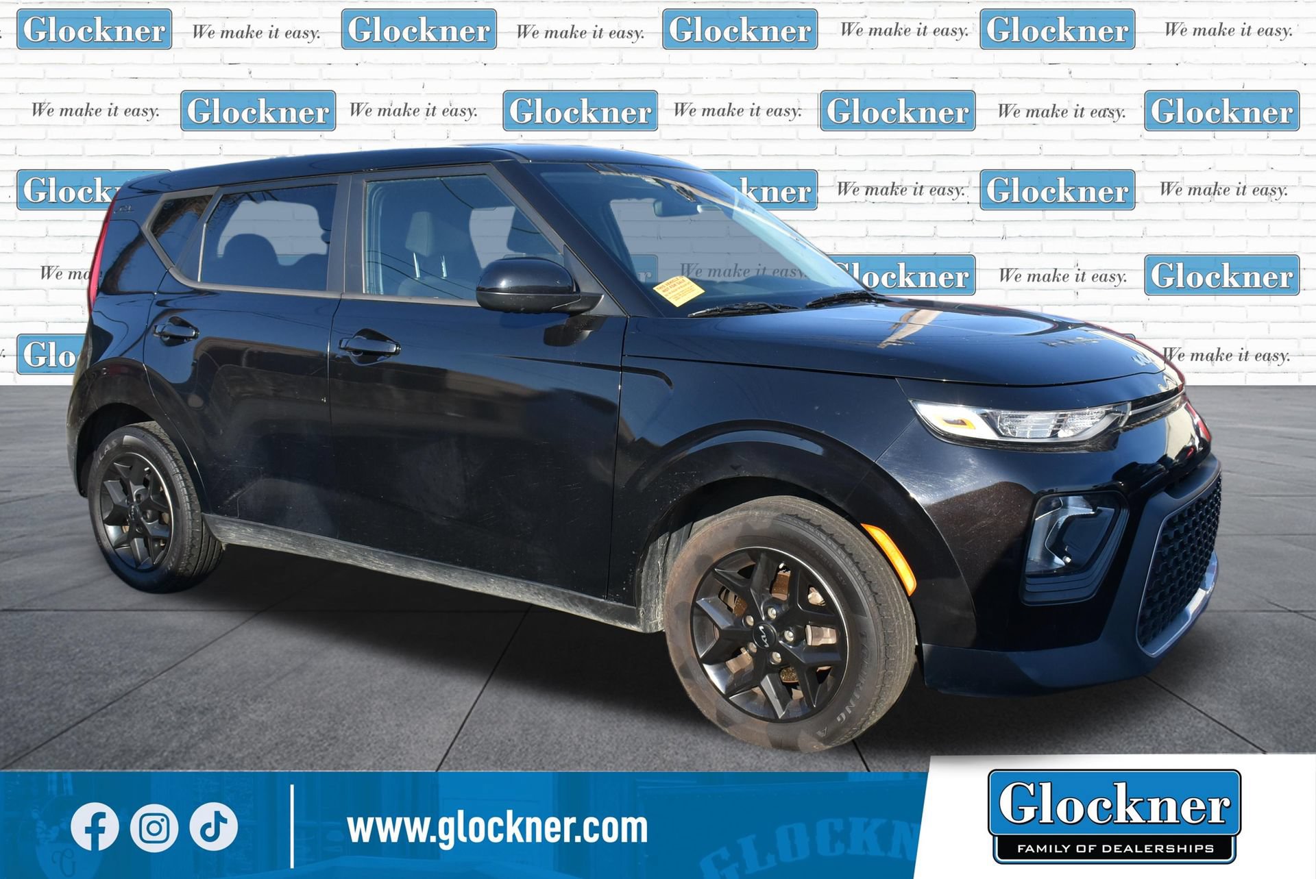 Used 2022 Kia Soul LX w/ Technology Package FWD image 3