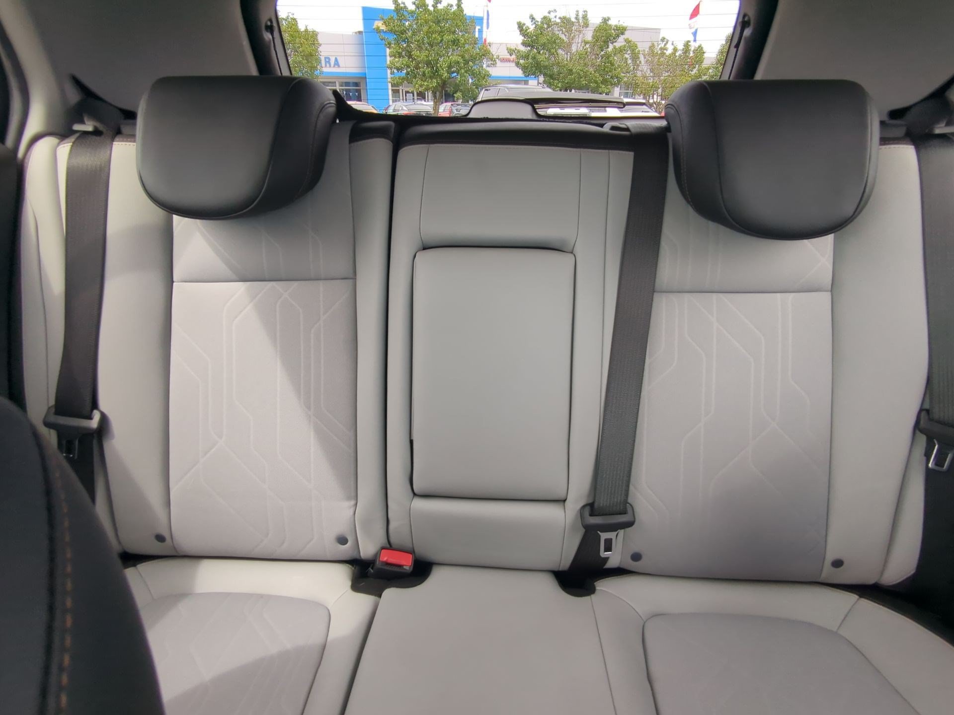 Used 2022 Chevrolet Trax LT w/ LT Convenience Package AWD/4WD image 21