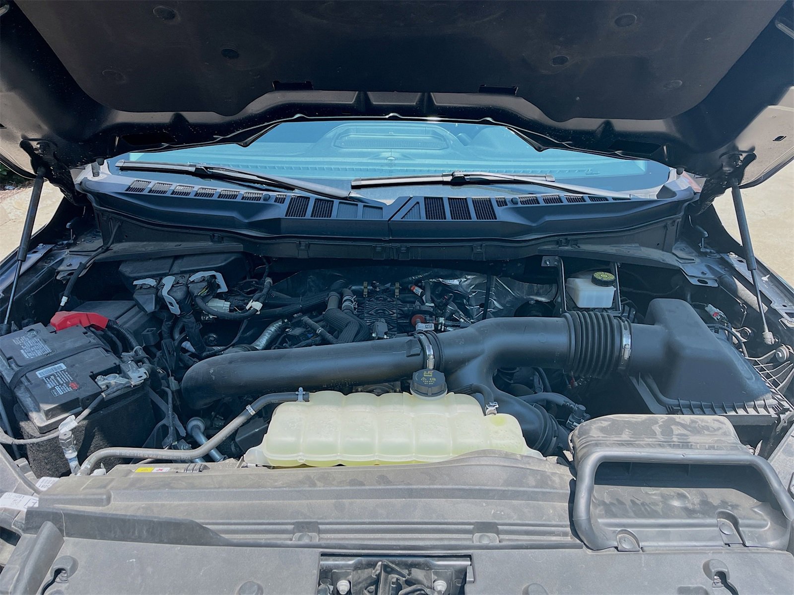 Used 2024 Ford F150 XLT w/ Tow/Haul Package image 28