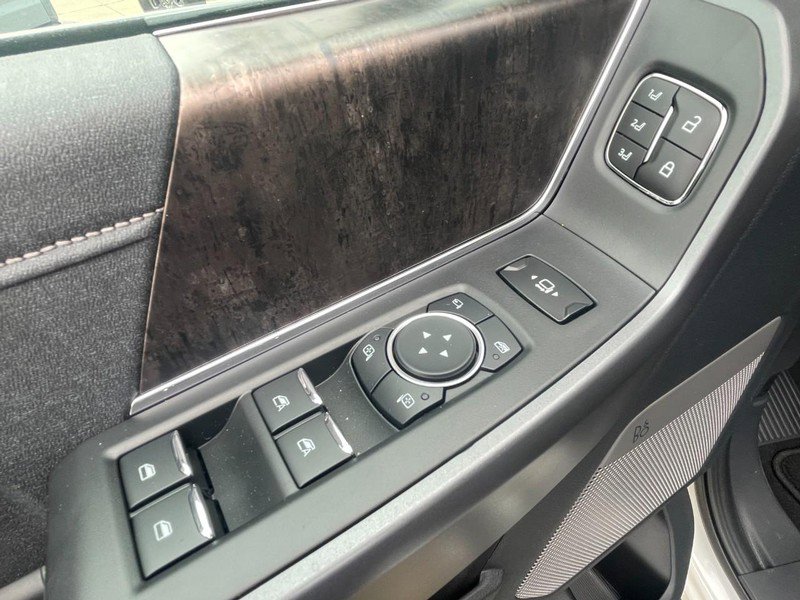 New 2026 Ford F350 Lariat AWD/4WD image 21