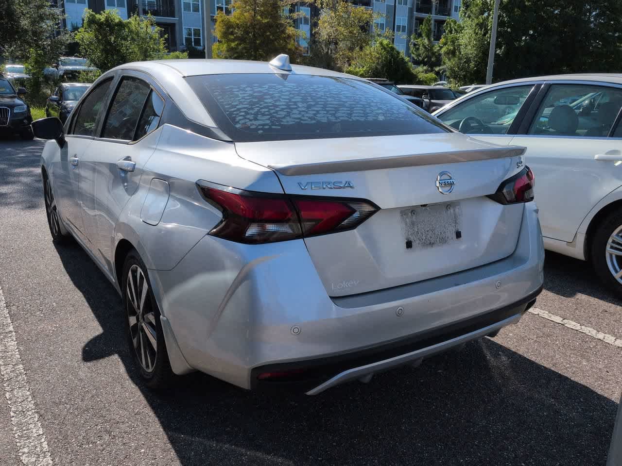 Used 2020 Nissan Versa SR FWD image 3