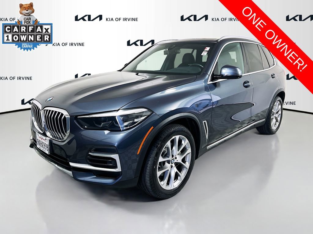 Used 2022 BMW X5 xDrive40i w/ Parking Assistance Package AWD/4WD image 3