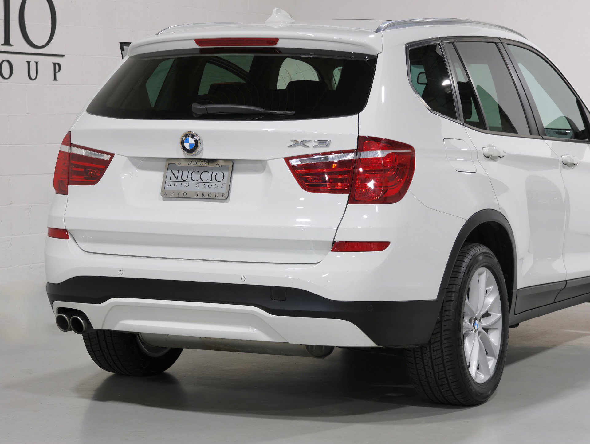 Used 2017 BMW X3 xDrive28i image 37