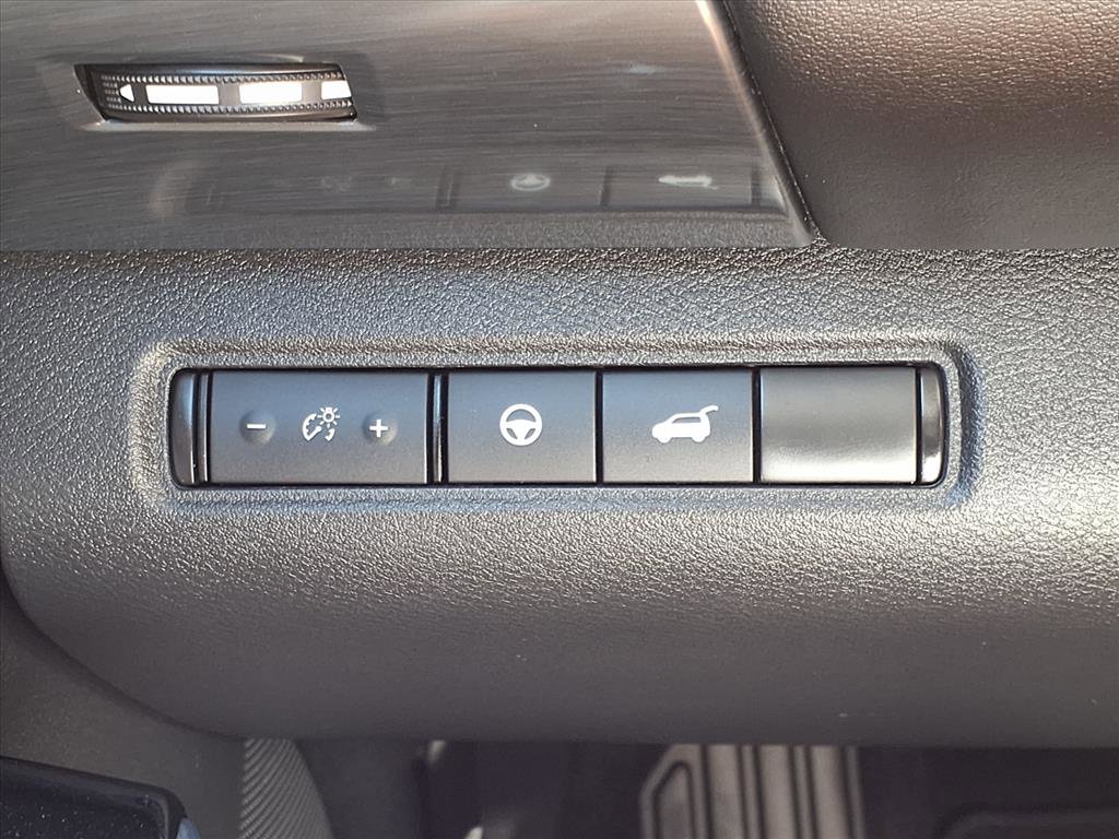 Used 2022 Nissan Pathfinder SL image 13