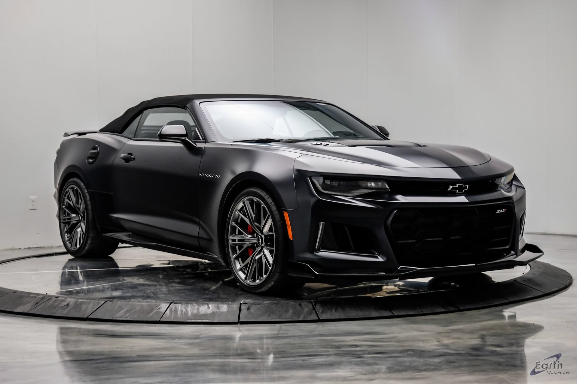 Used 2024 Chevrolet Camaro ZL1 RWD image 32