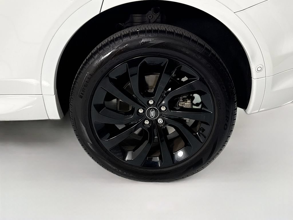 Certified 2025 Land Rover Discovery Sport S AWD/4WD image 32