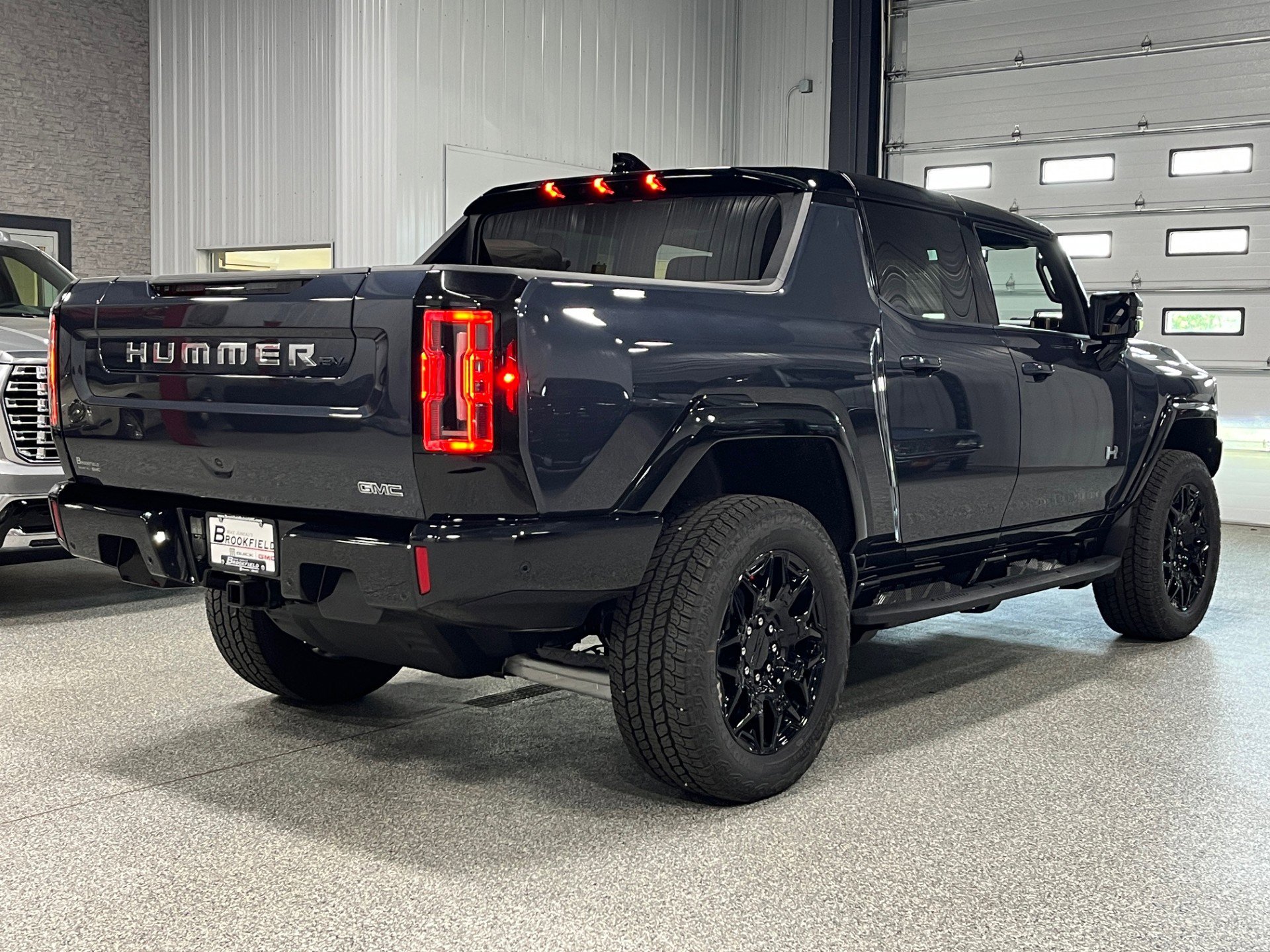 New 2025 GMC Hummer EV 2X image 5