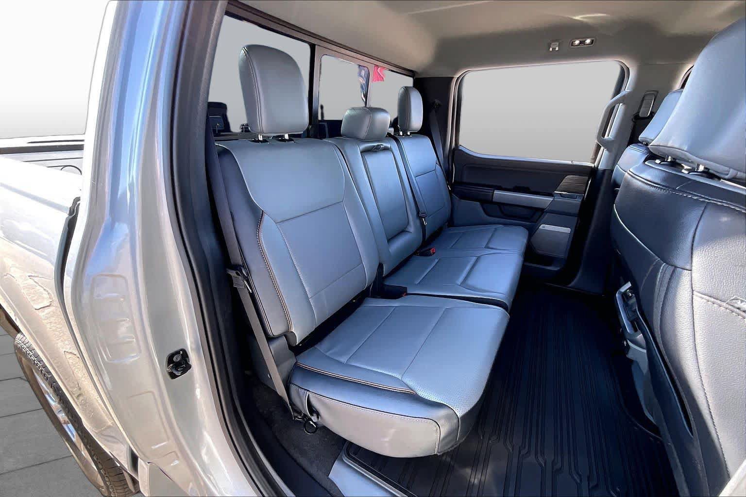 Used 2025 Ford F150 Lariat w/ Equipment Group 501A Mid AWD/4WD image 18