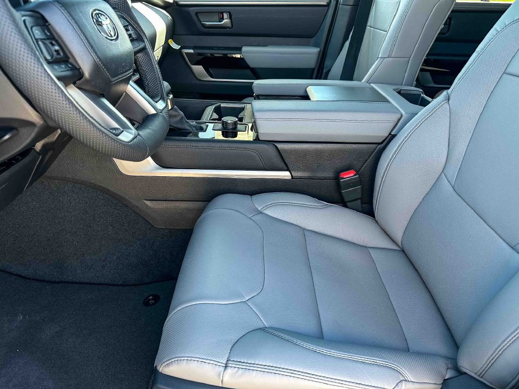 Used 2026 Toyota Sequoia Limited RWD image 9