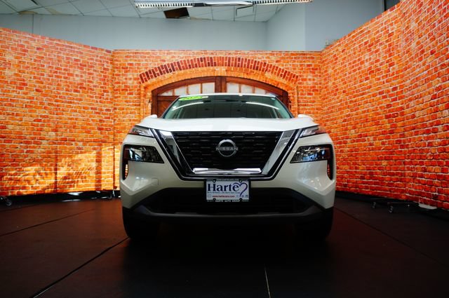 Certified 2023 Nissan Rogue SV w/ SV Premium B Package AWD/4WD image 6