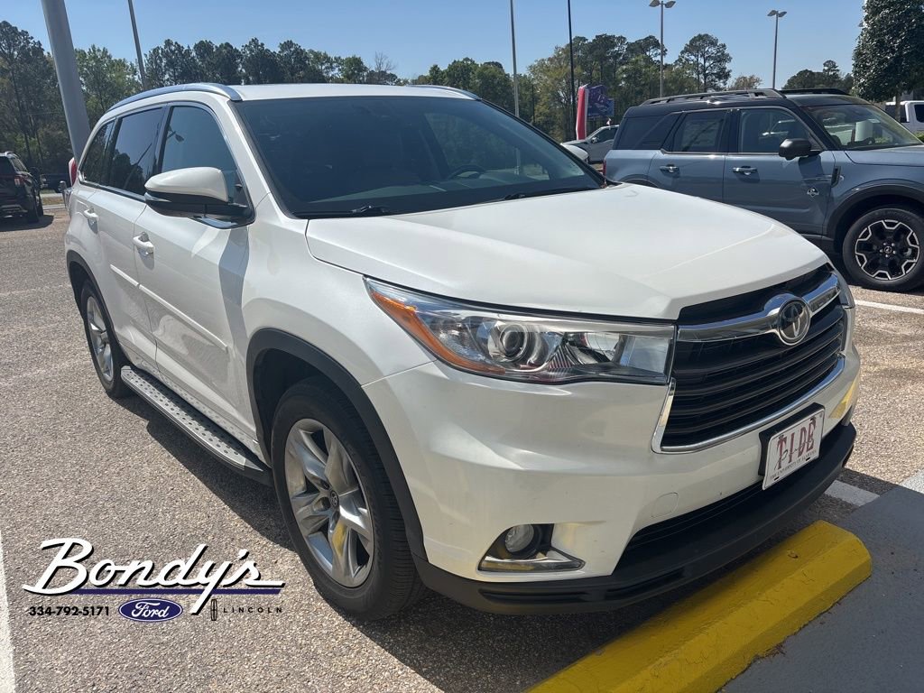 Used 2016 Toyota Highlander Limited w/ Driver Technology Package image 3