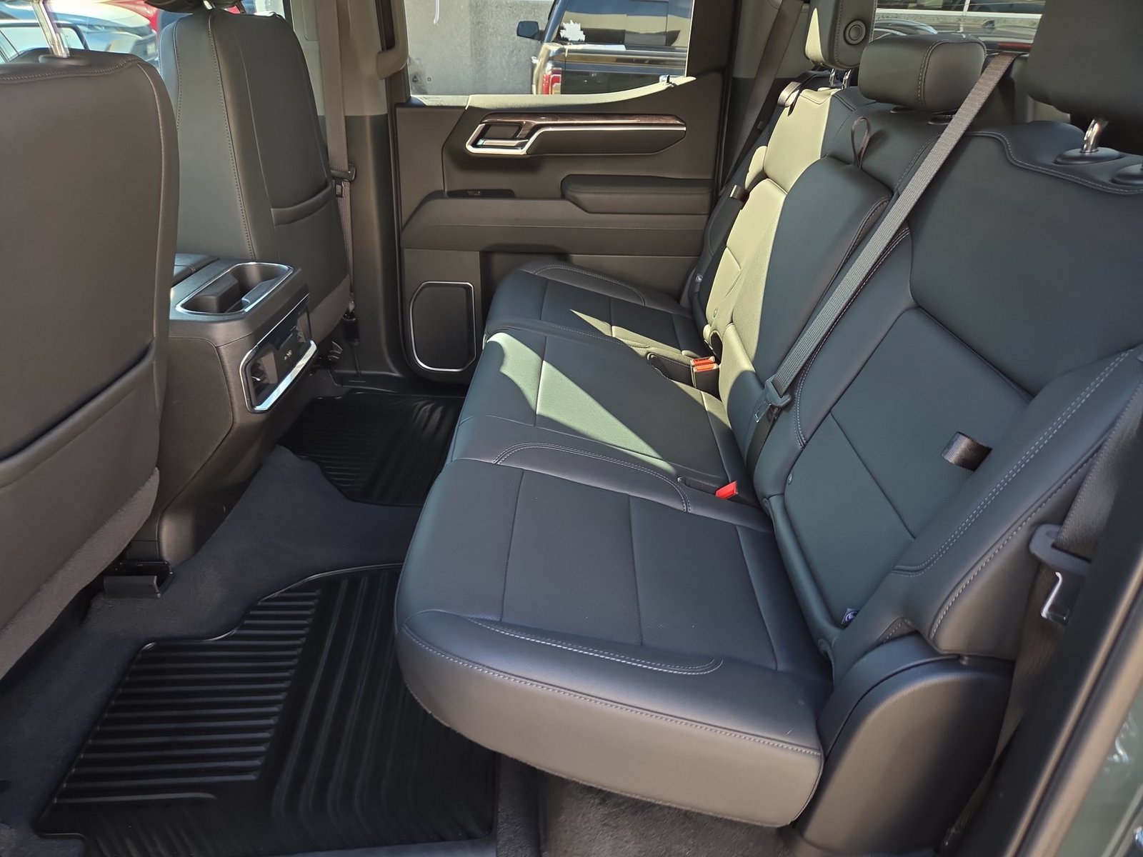 Used 2025 Chevrolet Silverado 1500 LTZ RWD image 25