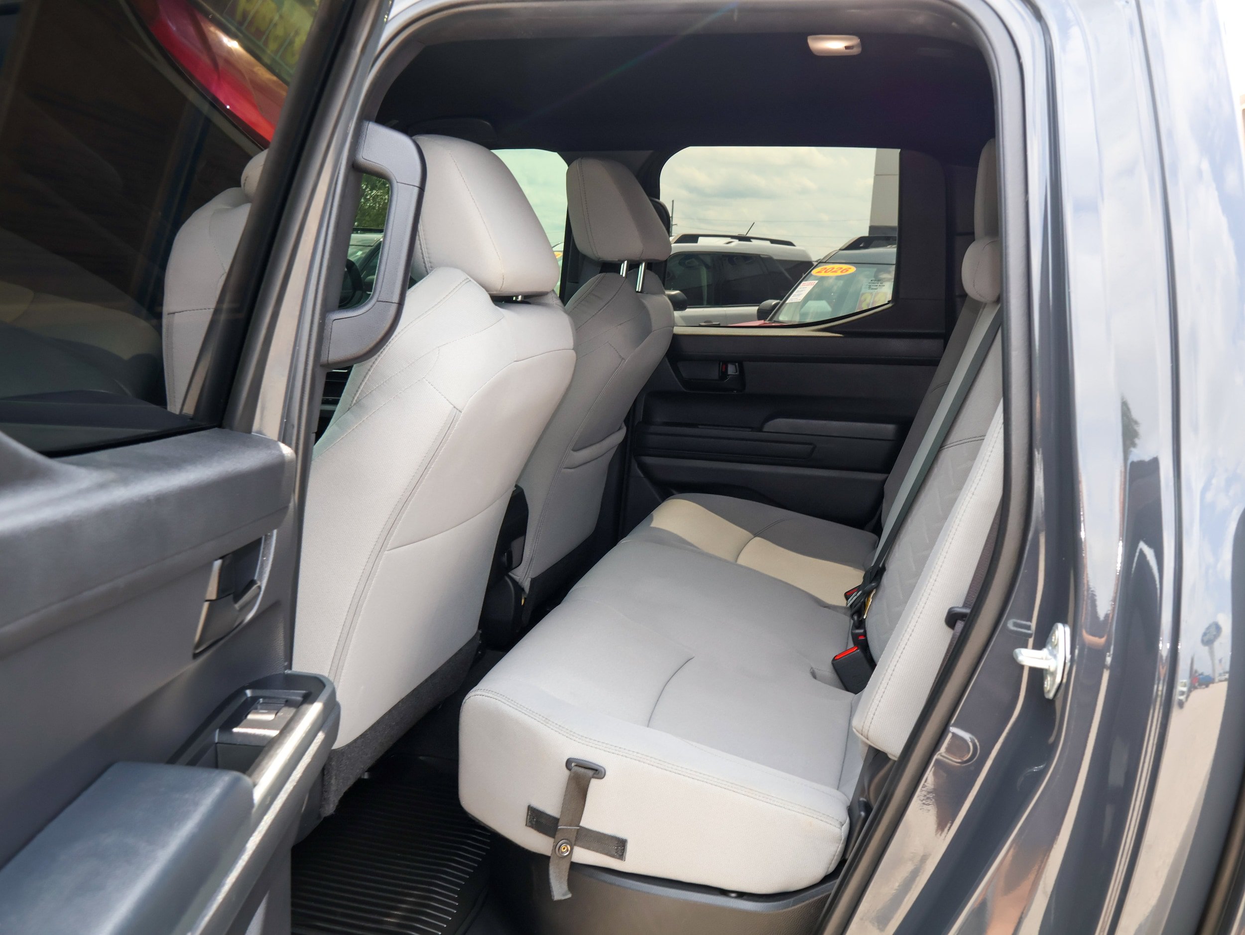 Used 2024 Toyota Tacoma SR5 AWD/4WD image 14