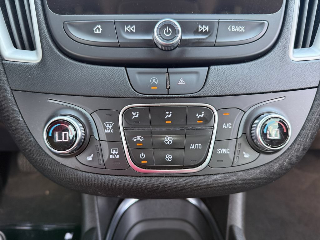 Used 2024 Chevrolet Malibu LT FWD image 27