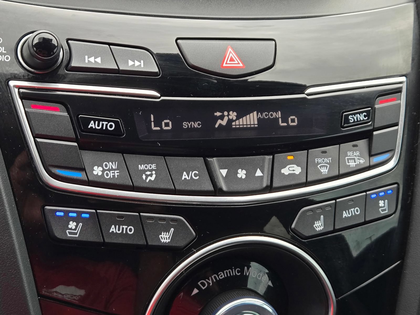Used 2024 Acura RDX w/ Advance Package AWD/4WD image 18