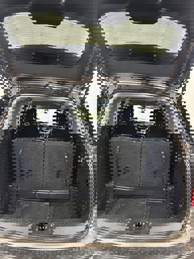 Used 2021 Ford Explorer XLT w/ Equipment Group 202A image 28